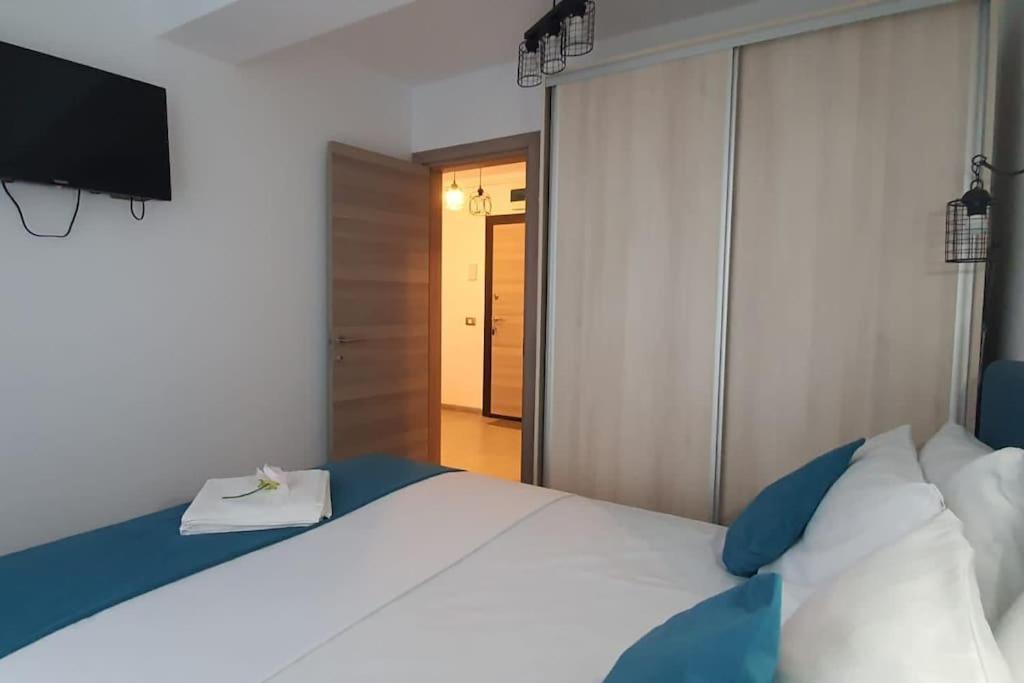 Alezzy Beach Apartament Prima Linie La Mare นาโวดาริ ภายนอก รูปภาพ